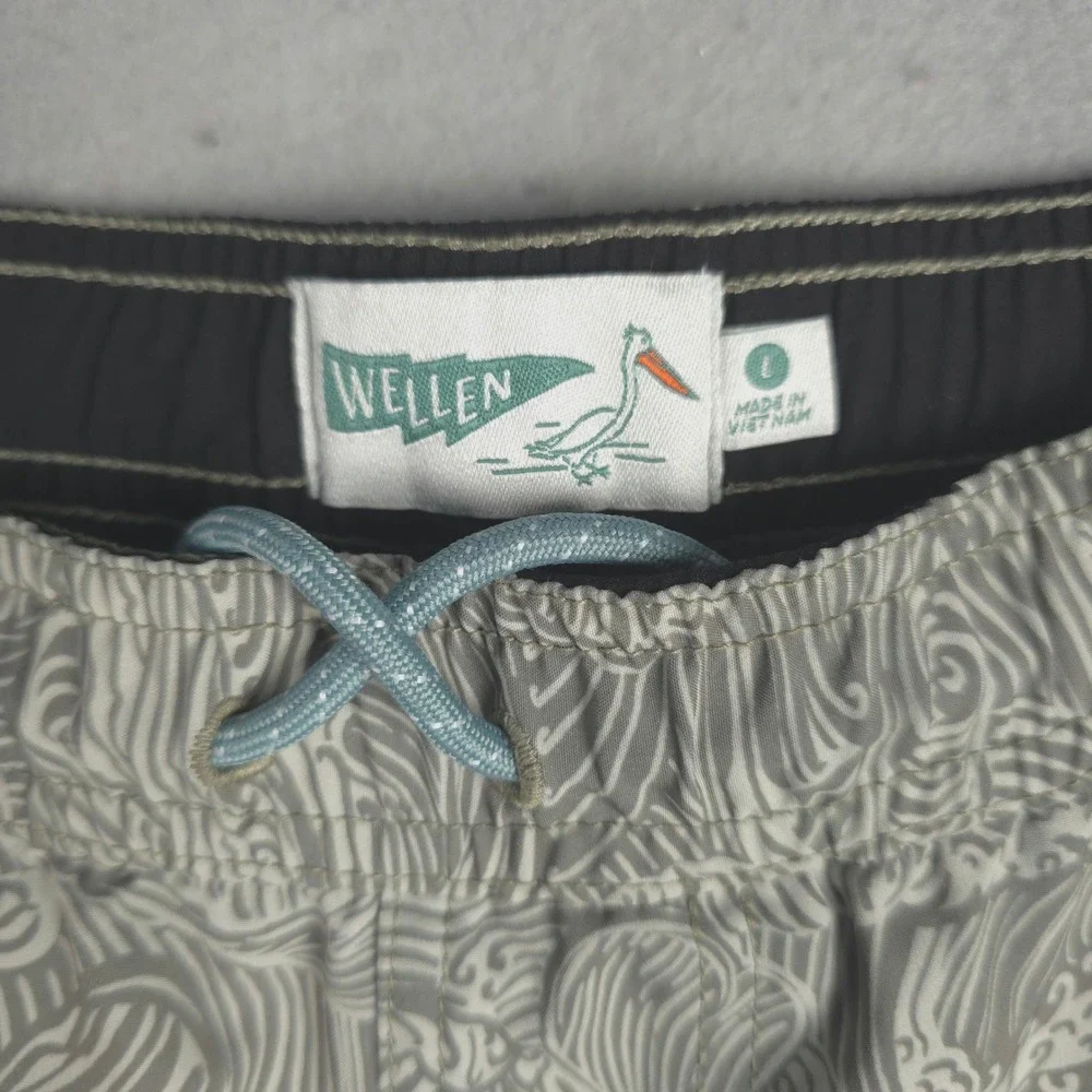 Wellen Mens Swim Trunks Grey White Wave Pattern Mesh Lined Board Shorts Size L